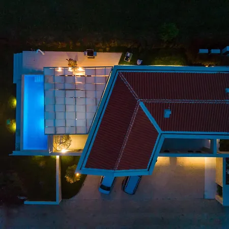 Monvue With Pool And Stunning View Βίλα Motovun