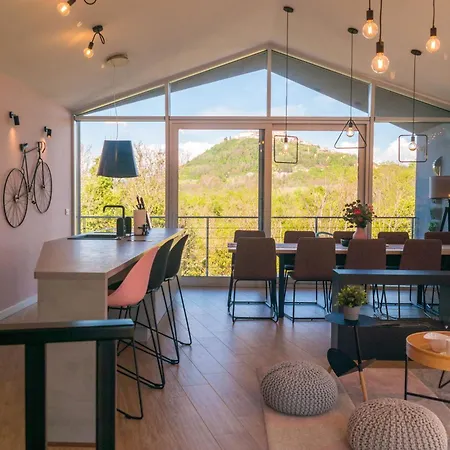 Villa Monvue With Pool And Stunning View *