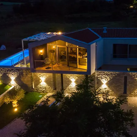 Private Family In Istria - Pool - Early Check-in - Late Check-out - Panoramic Views