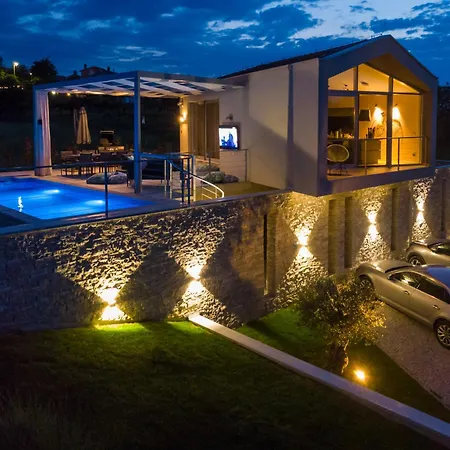 Private Family In Istria - Pool - Early Check-in - Late Check-out - Panoramic Views